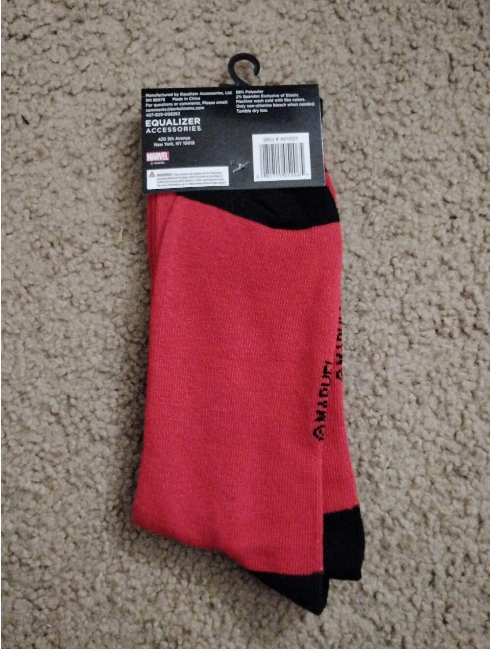 Marvel Deadpool Men's Crew Socks - Picture 2 of 2